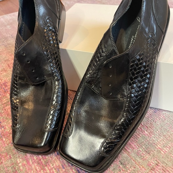 Veep Cudio, Giovanni Styled in Italy. Mens Leather woven, square toed Shoes main image 7